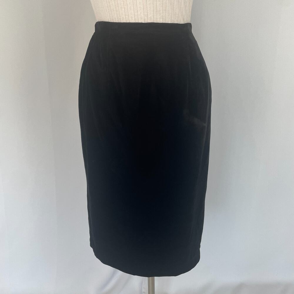Vintage Pencil Skirt Size 10 Black Solid Velvet Minimal Career Office Academia